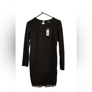 17-NWT- Size S dynamite dress